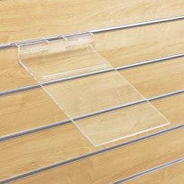 PF 105 // Schuhregal vorgeneigt