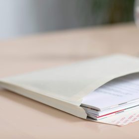 ELCO Couvert Documento Kraft C4+ 48698 120g, beige, Klebung 200 Stk.