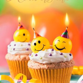 ABC Geburtstagskarte FR A4 53370 Cupcake mit Kerze