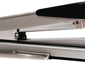 BOSTITCH Heftgerät B8 Flat Clinch B8REFC schwarz/chrom 30 Blatt
