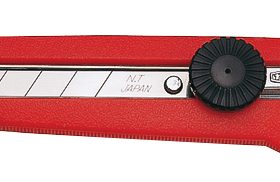 NT Cutter 18mm L-500P mit 3 Klingen