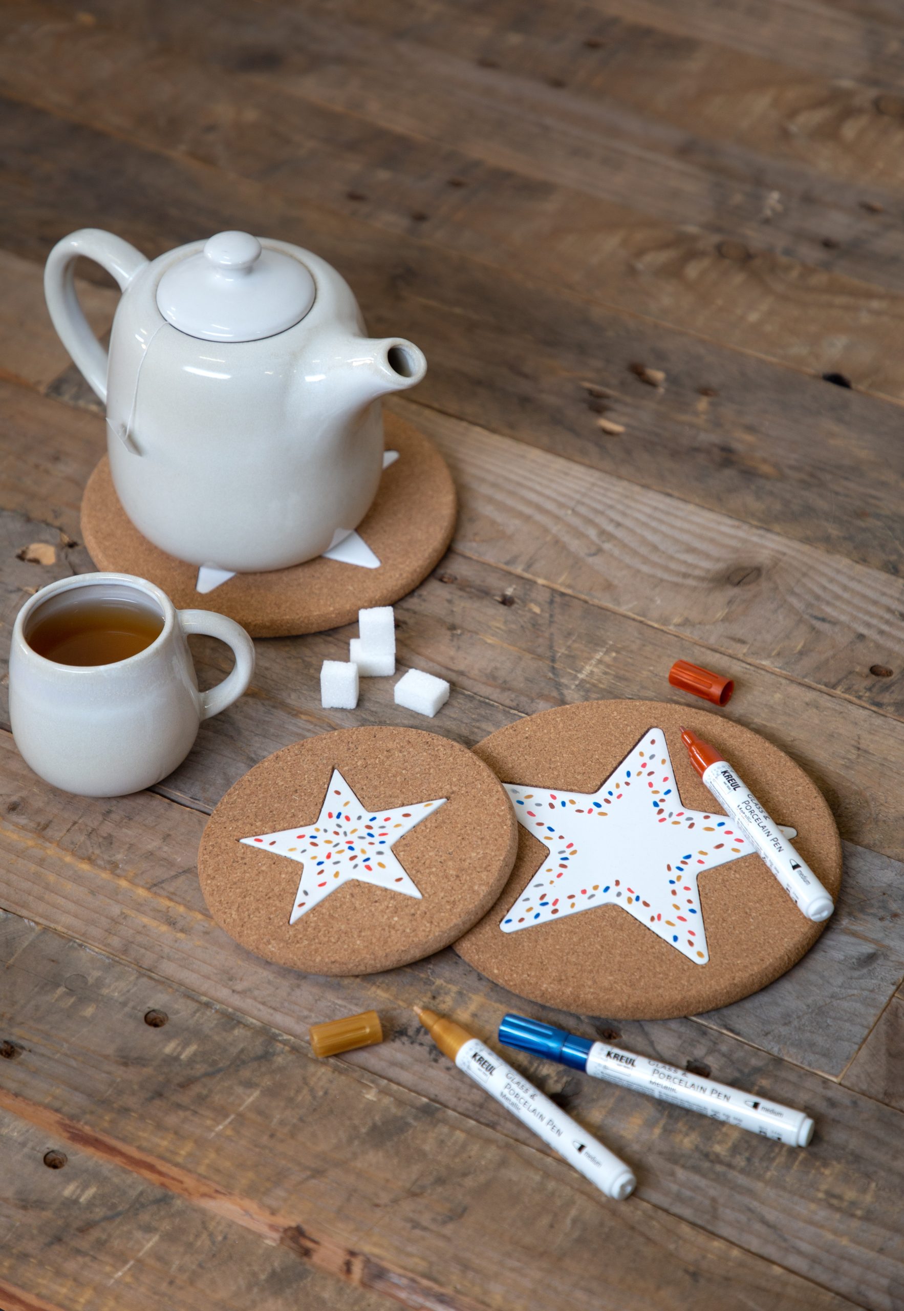 I-AM-CREATIVE-5000.44-7611983181773 I AM CREATIVE Korkuntersetzer Stern 5000.44 braun 20cm – Bild 1